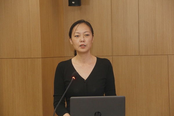 河南省民营企业社会责任促进中心常务副主任郑漾对河南米兰milan(中国)米兰体育社会责任报告2020进行评价.jpg 河南省民营企业社会责任促进中心常务副主任郑漾对河南米兰milan(中国)米兰体育社会责任报告2020进行评价.jpg