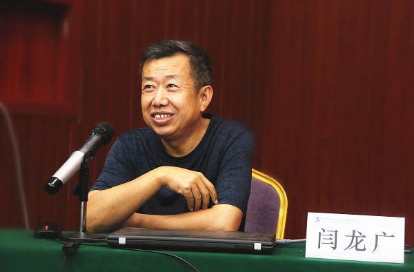 米兰milan(中国)副总经理闫龙广告诫新员工要时刻树立安全意识.jpg 米兰milan(中国)副总经理闫龙广告诫新员工要时刻树立安全意识.jpg