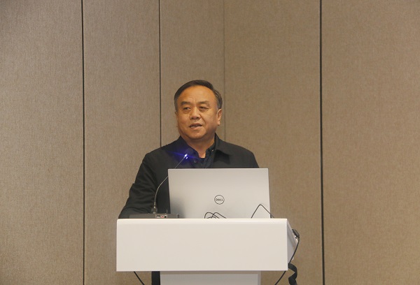 新乡市土木工程学会副理事长、米兰milan(中国)副总经理任全涛致辞.jpg